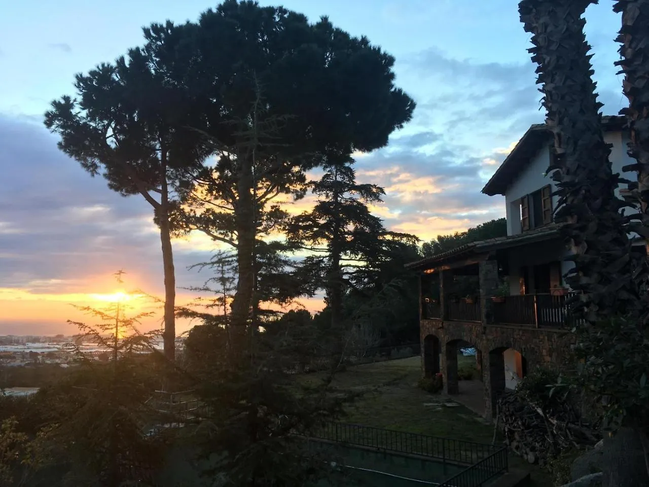 B&B Premium Premia De Dalt Bed & Breakfast