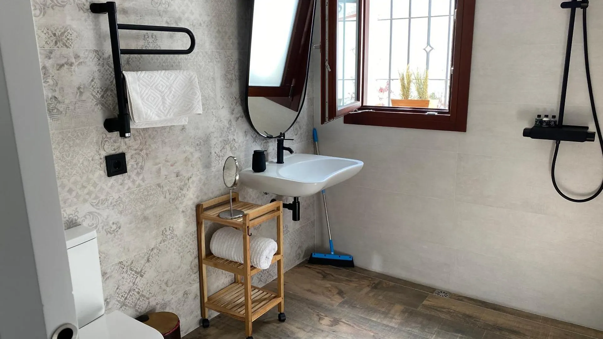 B&B Premium Premia De Dalt Bed & Breakfast