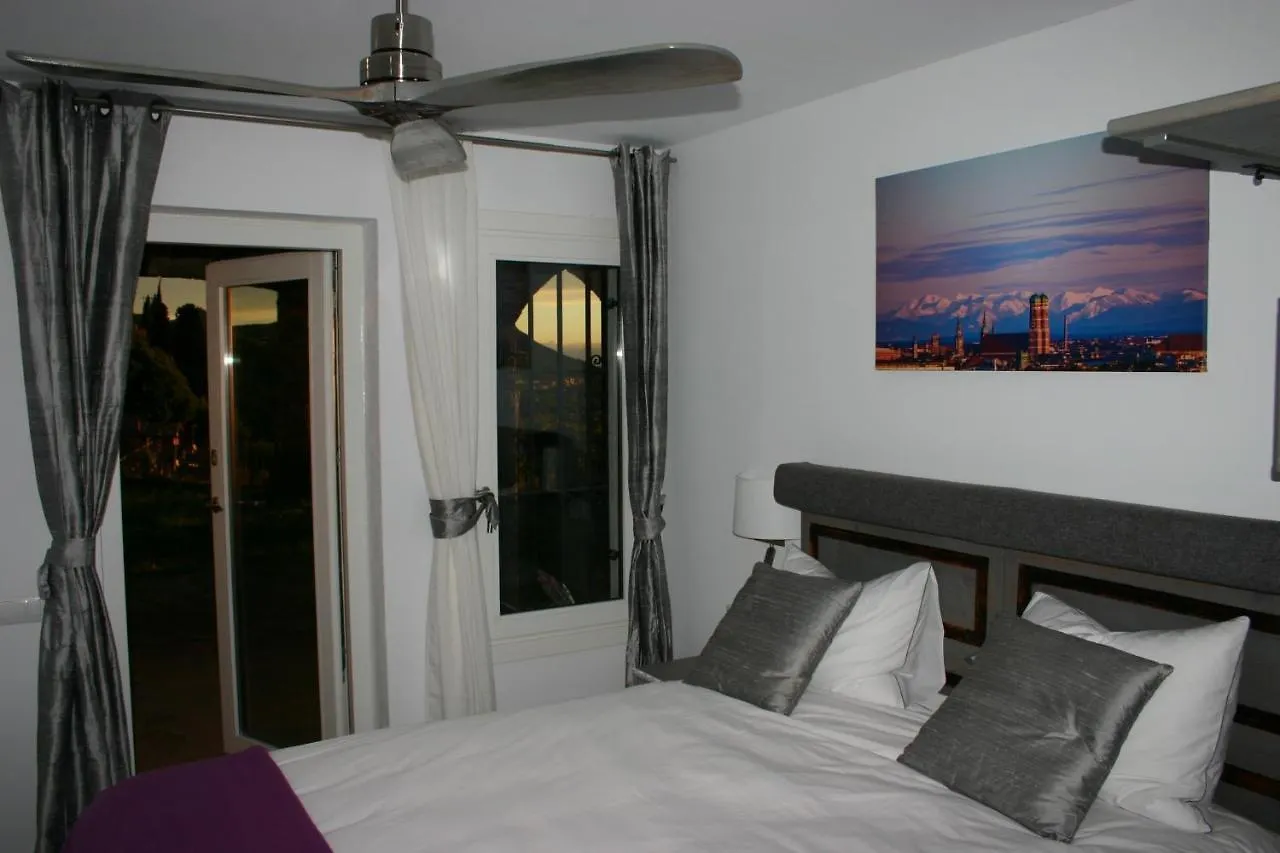 B&B Premium Premia De Dalt Spain